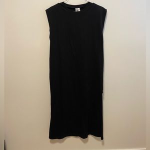 Sleeveless black H&M shirt dress - size M